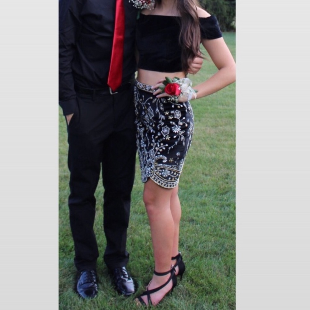Sherri hill dress!! Size 2:)